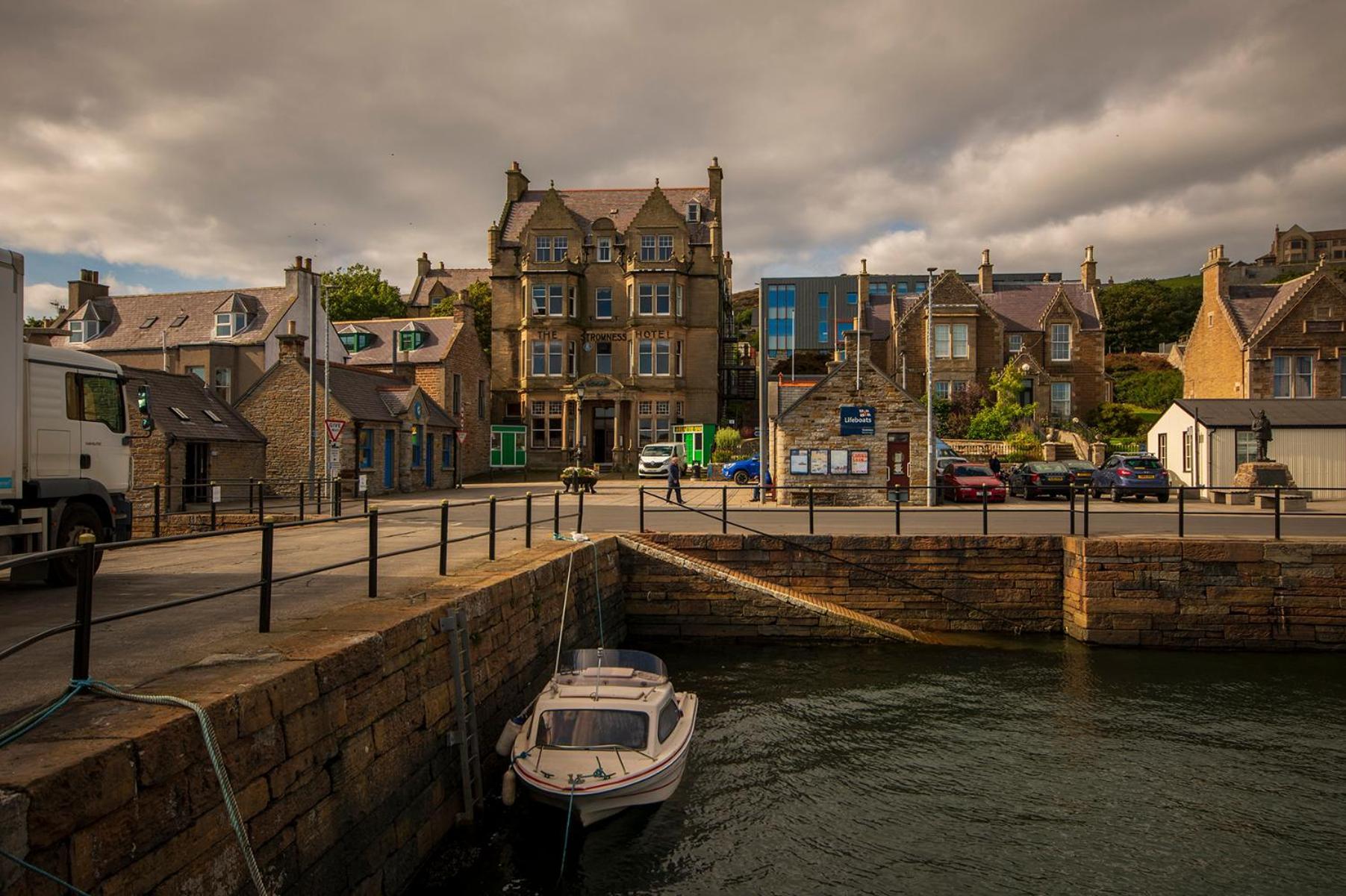 The Stromness Hotel Exterior photo